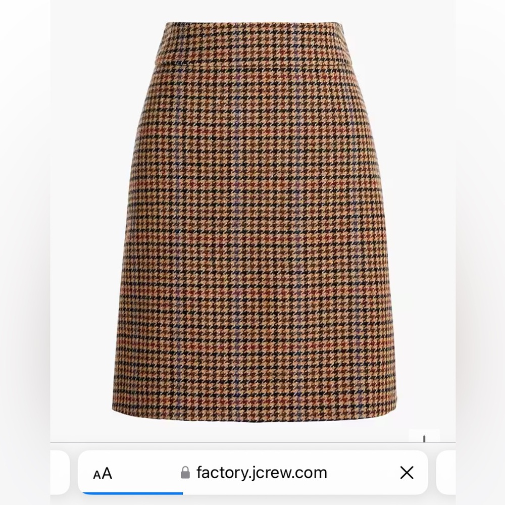 Wool-blend mini skirt in houndstooth
